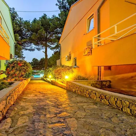 Matilde - Cdn04055-dyb Vodice